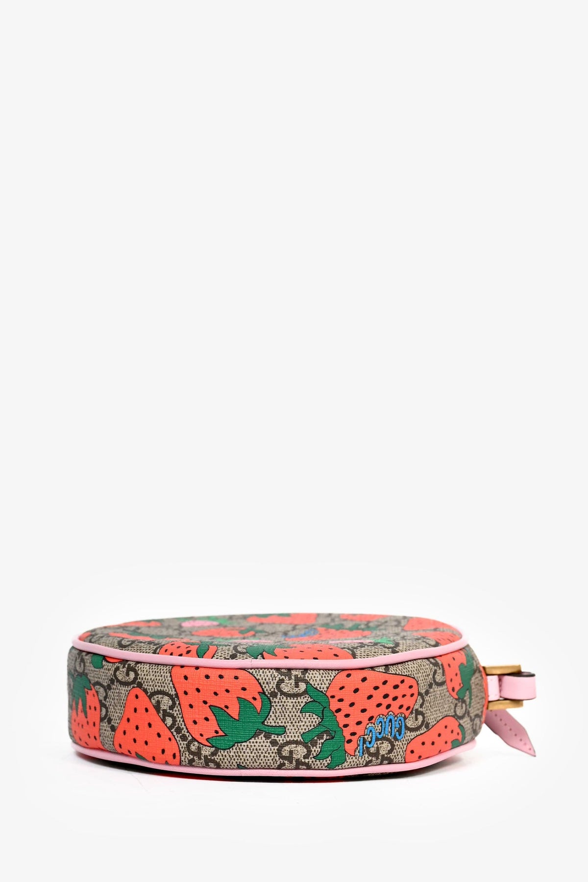 Gucci GG Strawberry Supreme Round Wristlet