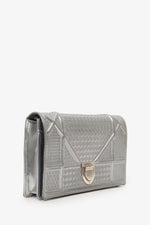 Christian Dior 2017 Silver Metallic Leather 'Diorama' Wallet on Chain