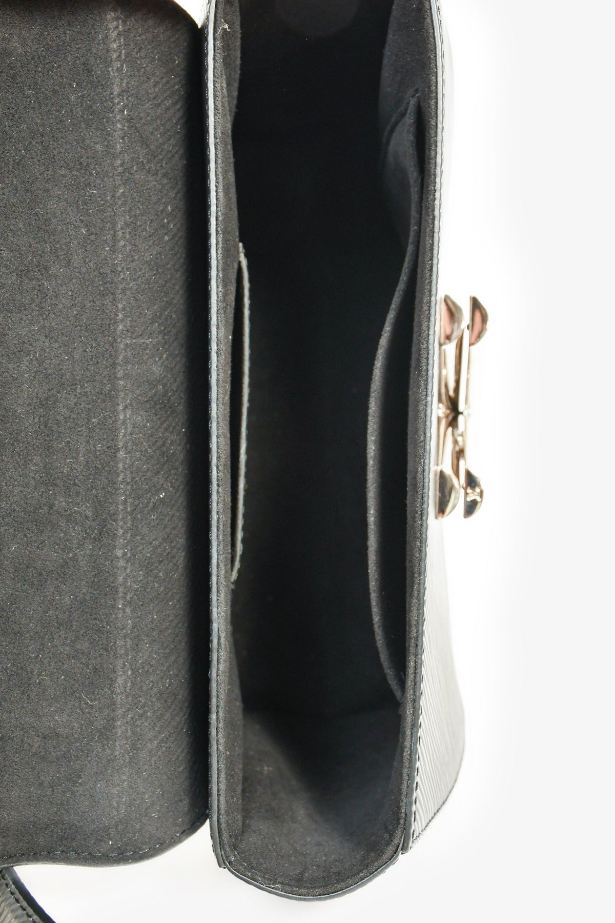 Louis Vuitton 2021 Black Epi Leather Twist MM Chain Bag