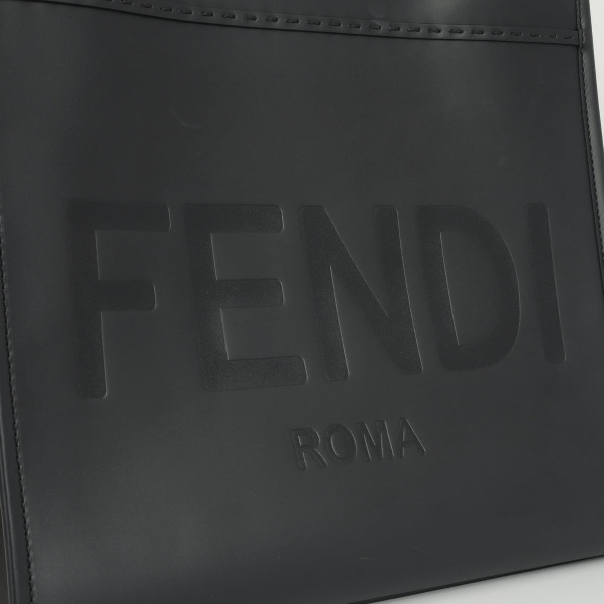 Fendi Fendi - Medium Sunshine Tote - Black Calfskin GHW - Pre Loved