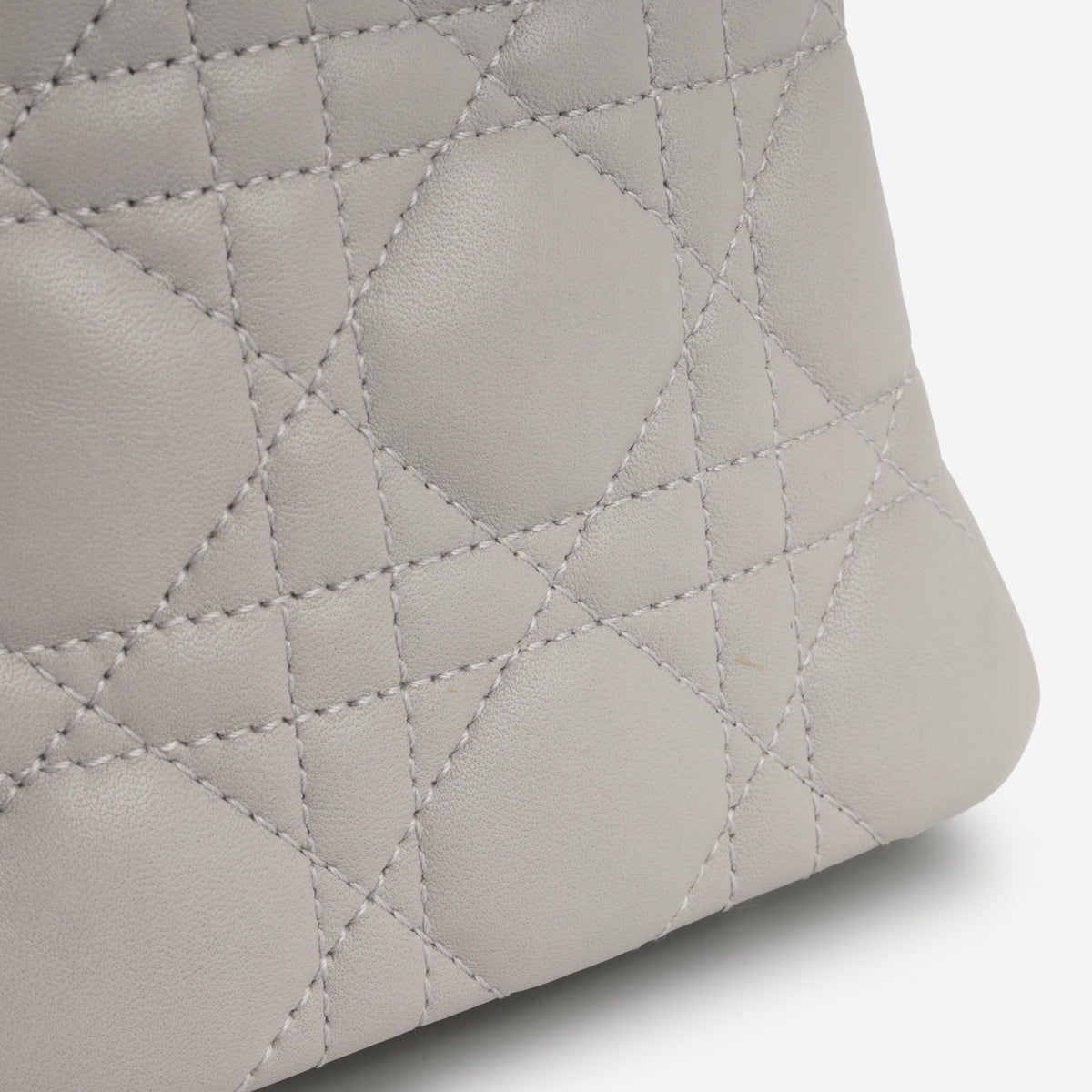 Dior Medium Lady Dior