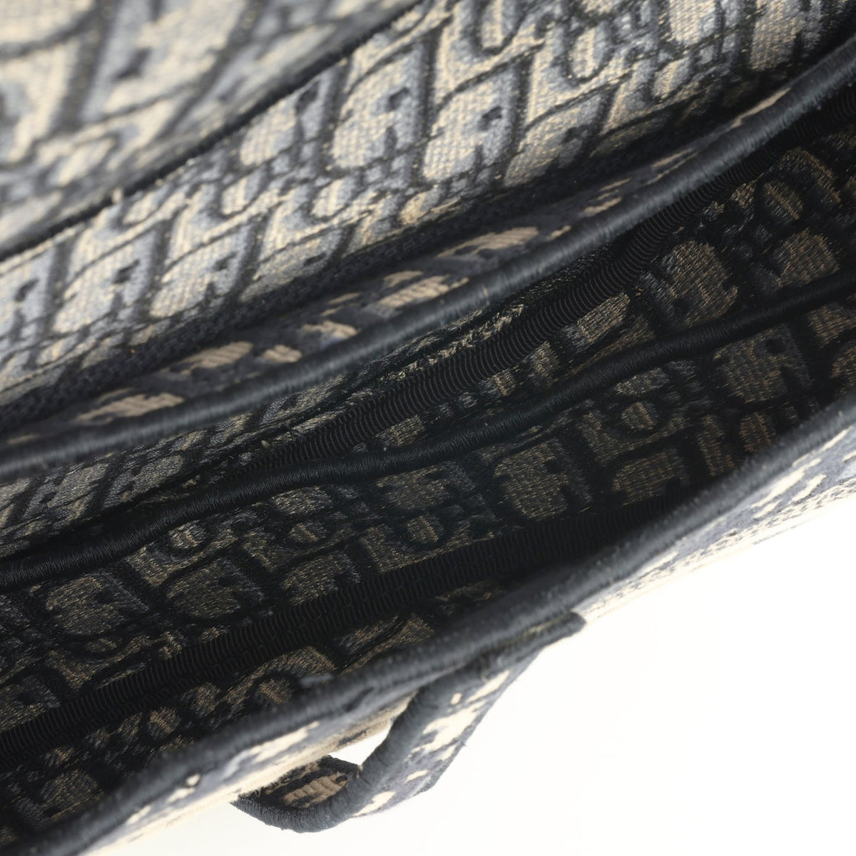 Dior - Medium Saddle Bag - Oblique Canvas GHW - Pre-Loved - 2021