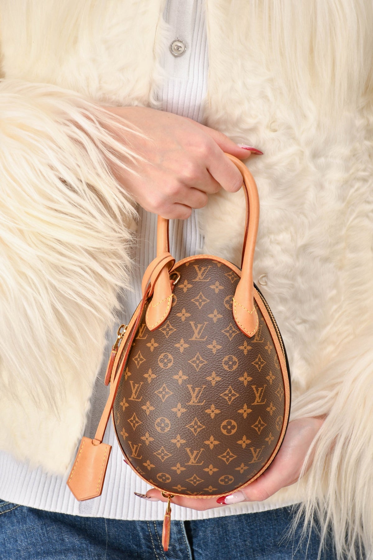 Louis Vuitton 2019 Monogram/Black Leather Egg Top Handle Bag With Chain