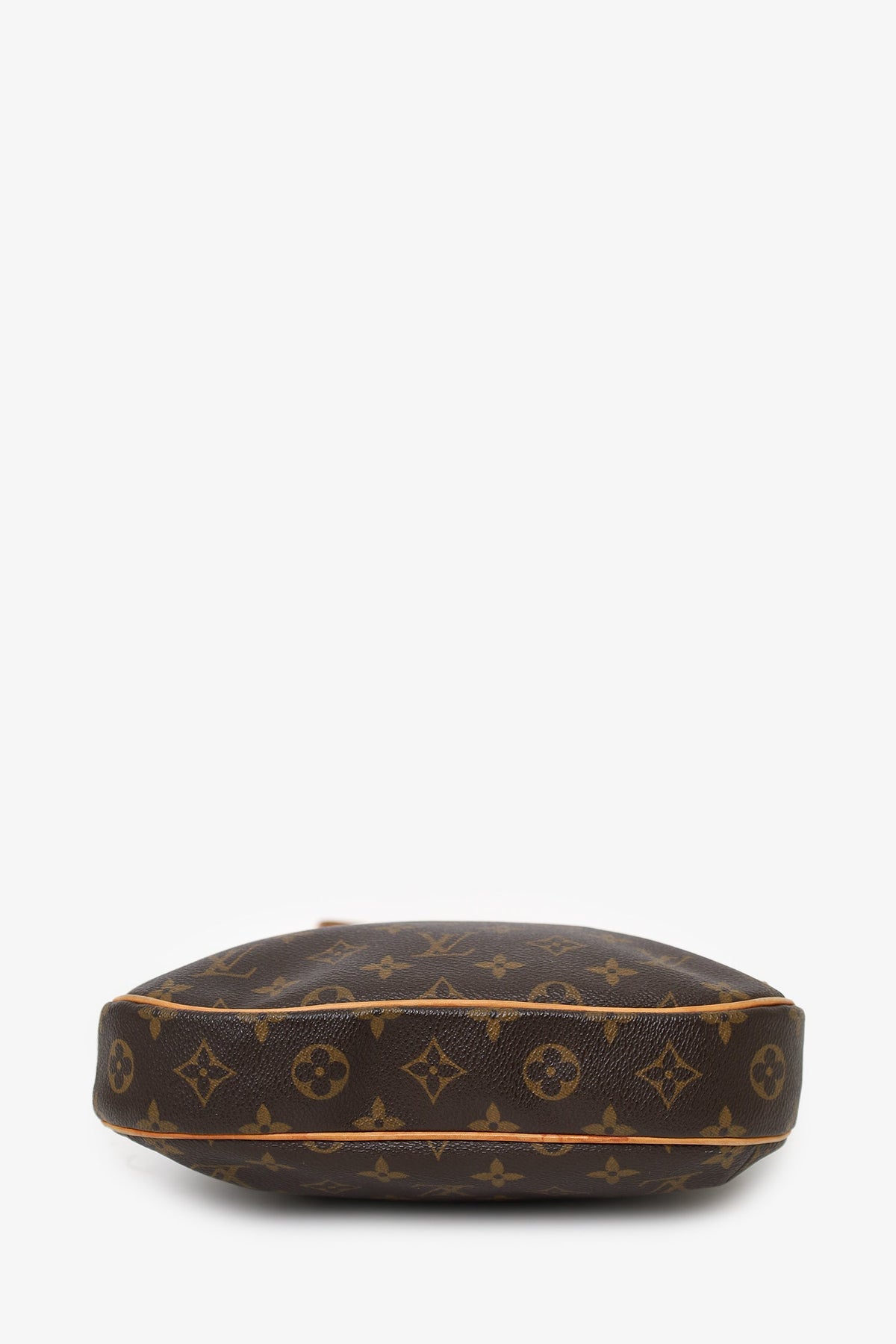 Louis Vuitton 2009 Monogram Odeon Crossbody Bag
