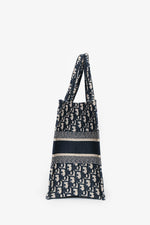 Christian Dior 2019 Navy Oblique Jacquard Medium Book Tote with 'Lizzie' Embroidery