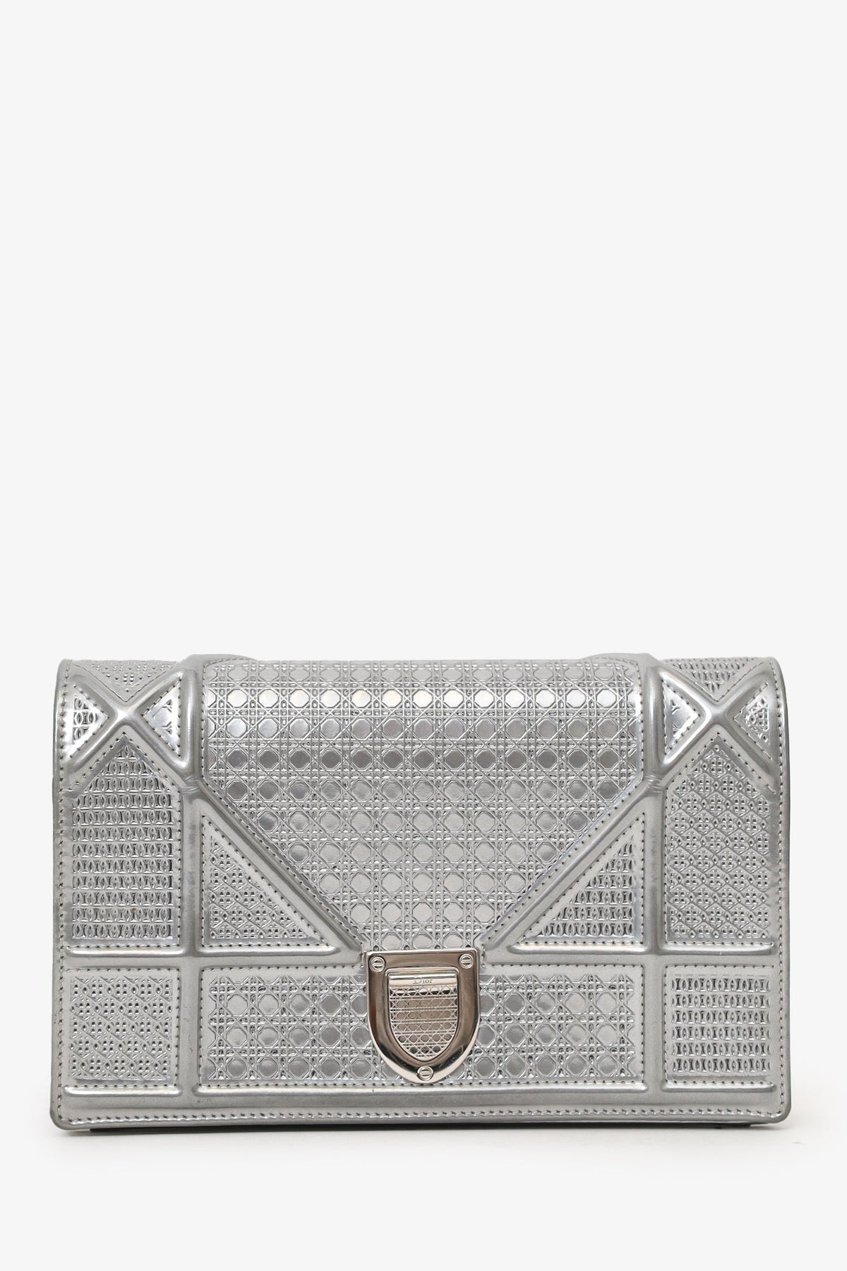 Christian Dior 2017 Silver Metallic Leather 'Diorama' Wallet on Chain