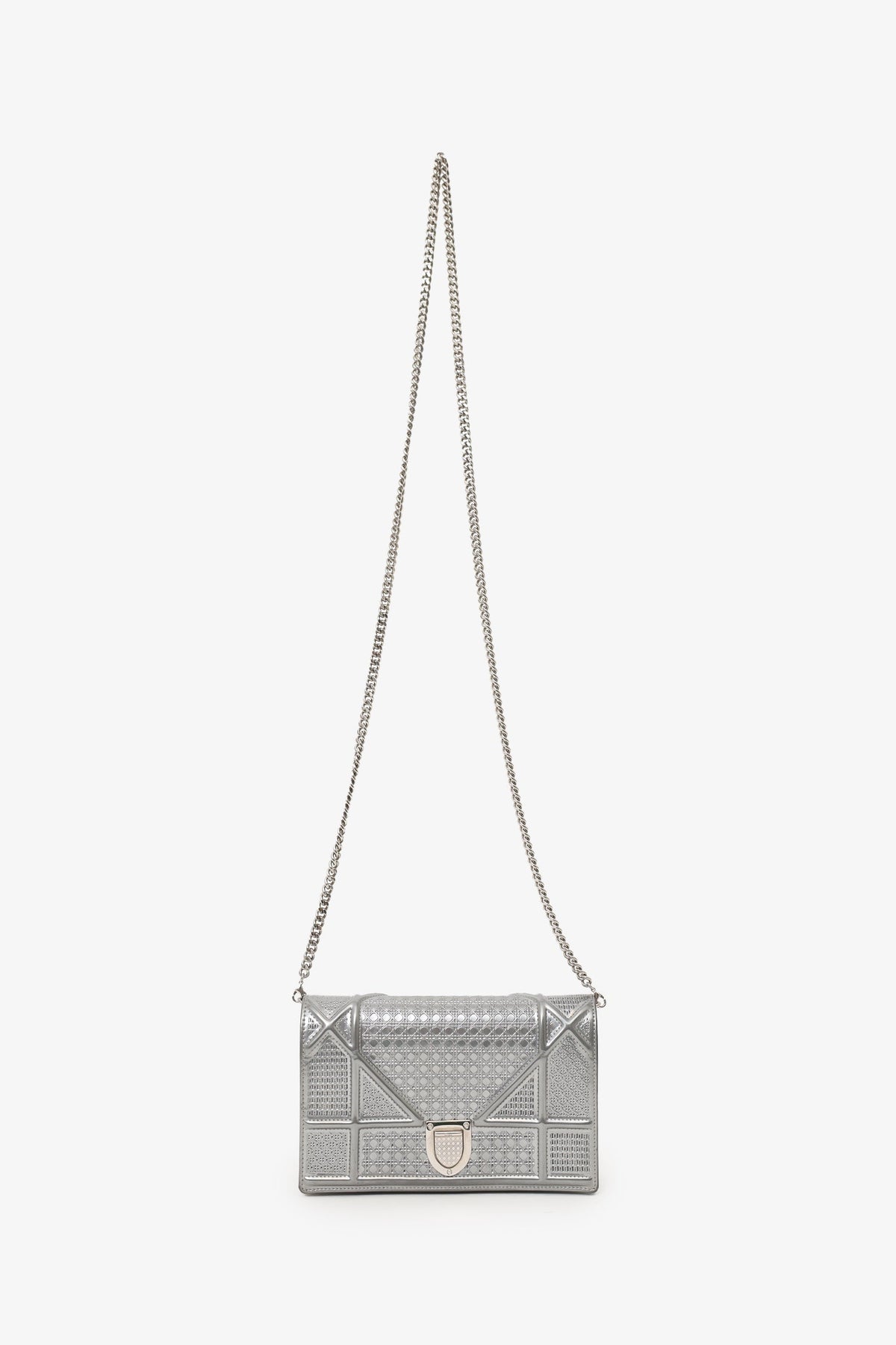 Christian Dior 2017 Silver Metallic Leather 'Diorama' Wallet on Chain