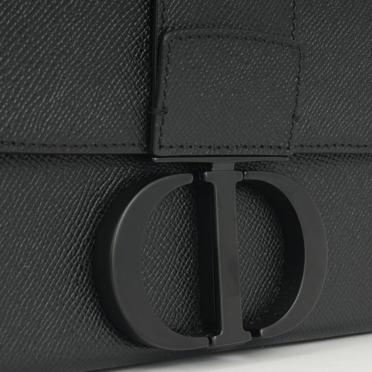 Dior 30 Montaigne Black Grained Calfskin BHW